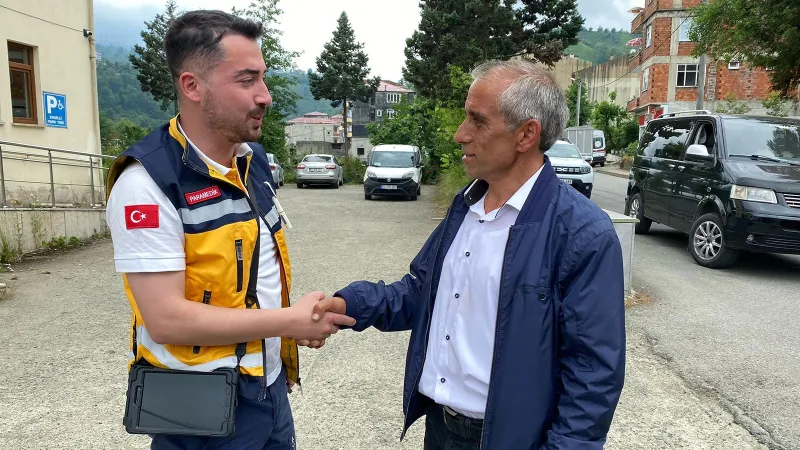 Arıcı yediği baldan zehirlendi