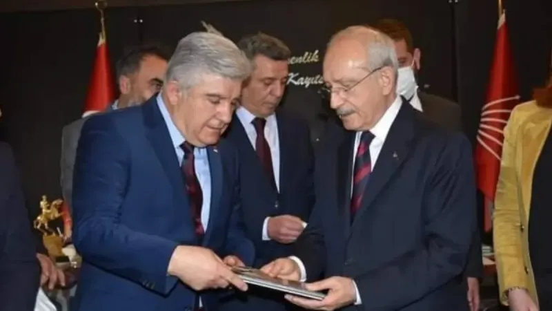 CHP Çankaya'da Şok İstifa! İmamoğlu'nun Parmağı mı Var?