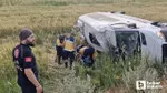 Çorum'da düğün dönüşü minibüs şarampole devrildi: 17 kişi yaralandı