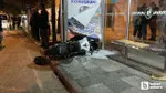 Çorum'da otomobille çarpışan motosiklet otobüs durağına savruldu