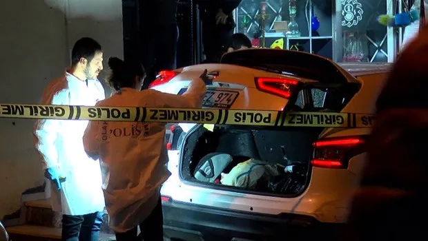 Esenyurt’ta kahvehaneye uzun namlulu silahla ateş açtılar