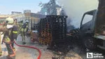 Etimesgut'ta depo yangını kameralara yansıdı