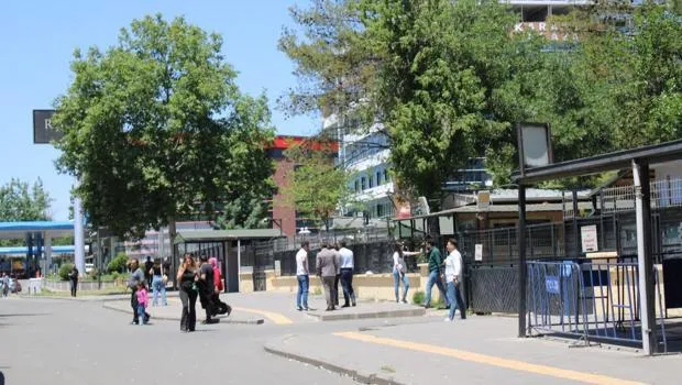Ev hapsini, darbettiği eşine tahsis edilen evde geçiren koca tutuklandı