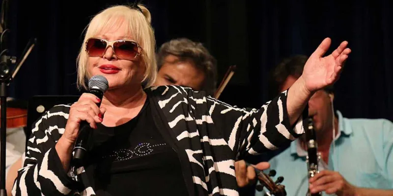 Muazzez Abacı Nereye Defnedilecek? Cenk Eren'den Şok Çağrı!