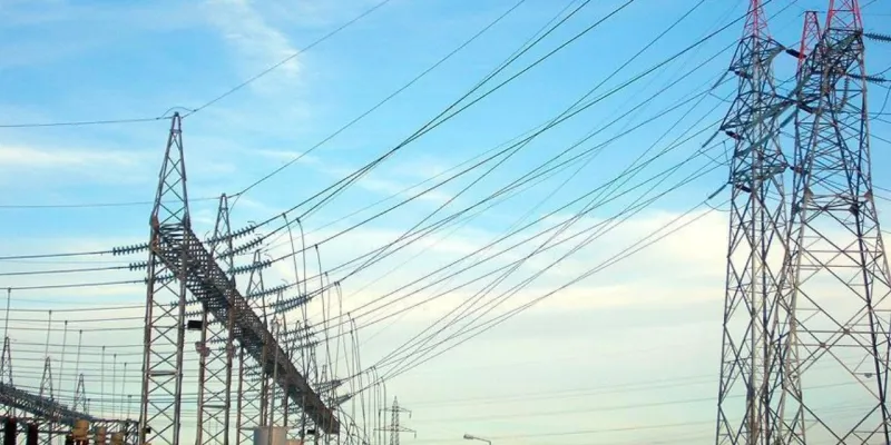 Türkiye'de Elektrik Kesintisi Olacak Mı? Bakan Bayraktar Açıkladı!