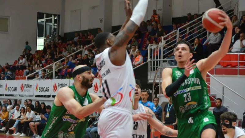 Bursaspor Deplasmanda Coştu! Play-in Bileti Cepte mi?
