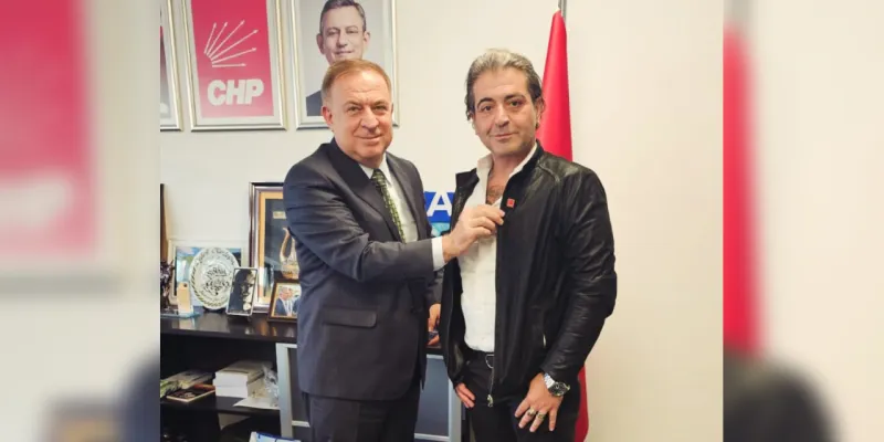 Ünlü Şef Hazer Amani CHP'ye Katıldı! İşte Gökan Zeybek'in Açıklaması