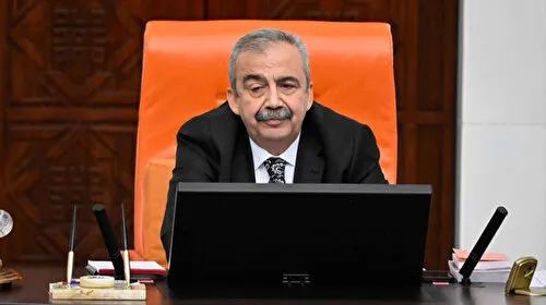 Sırrı Süreyya Önder Vefat Etti! Bakanlardan Taziye Mesajları Yağdı