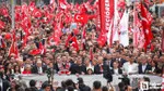 Özgür Özel'den Anıtkabir Yürüyüşü: Vatandaşlarla Birlikte!