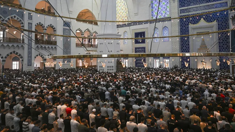 Siyasilerden bayram mesajı!