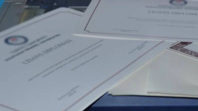 Uzmanlar sahte diploma skandalını yorumladı: Klon işlemleri fark edilmemişse ya elektronik güvenlik kapasiteleri yeterli değildir ya da sızıntı vardır
